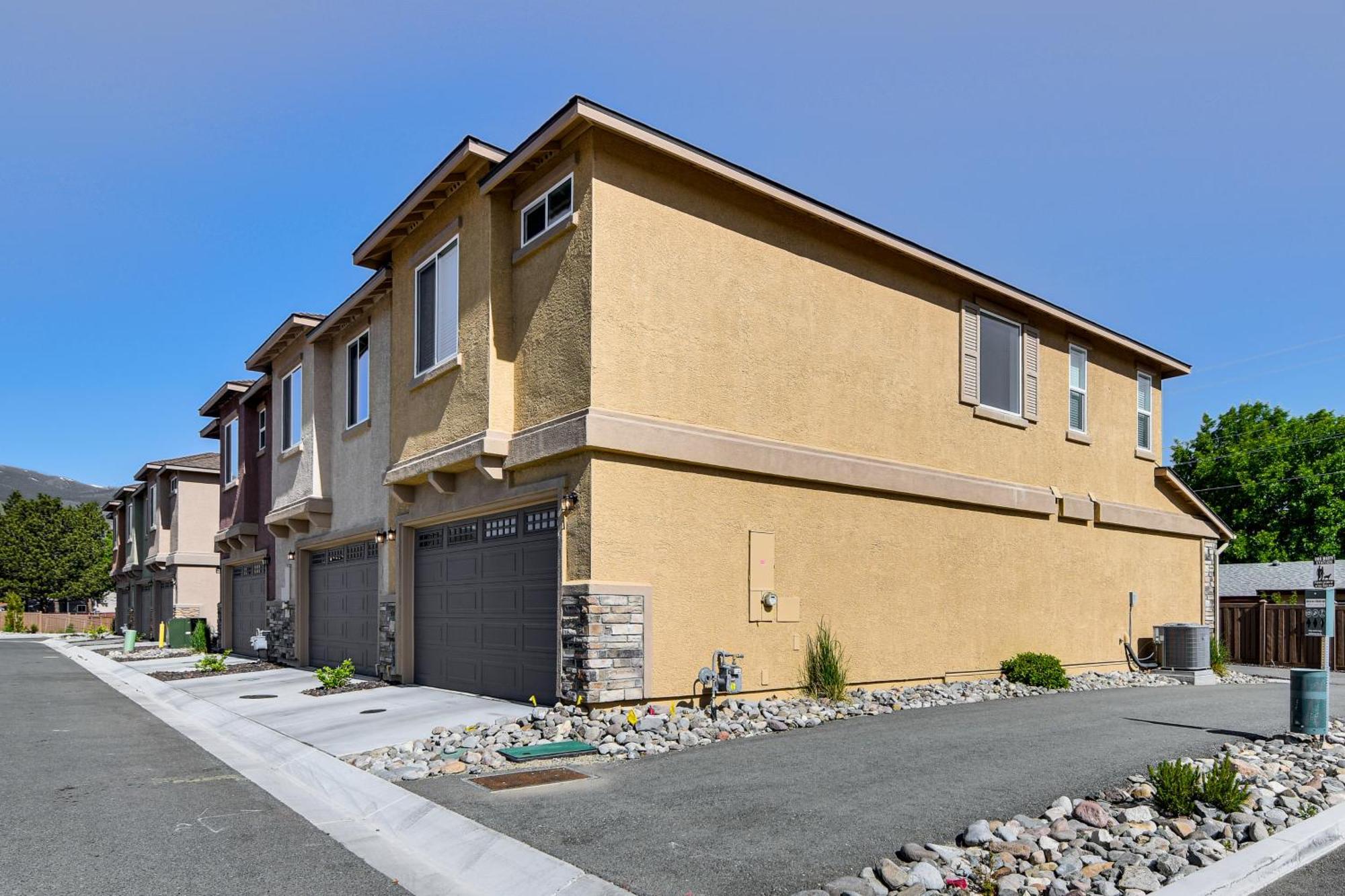 Central Carson City Townhome, 1 Mi To Downtown! Dış mekan fotoğraf